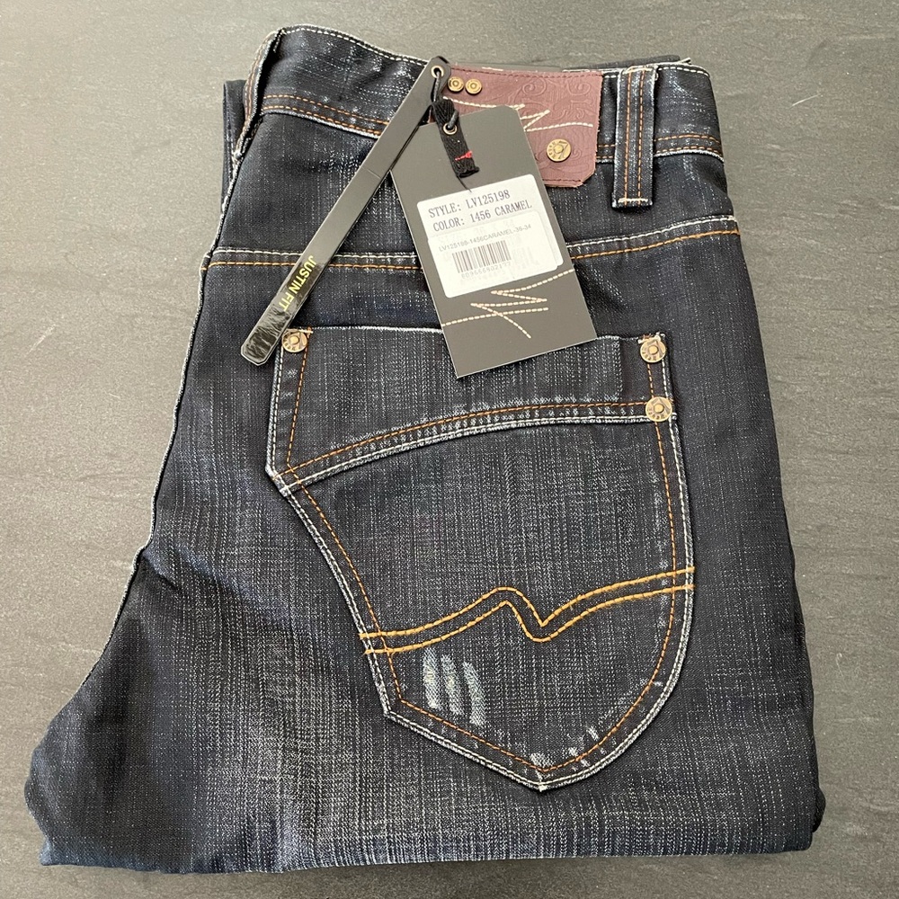 Level 7 distressed jeans